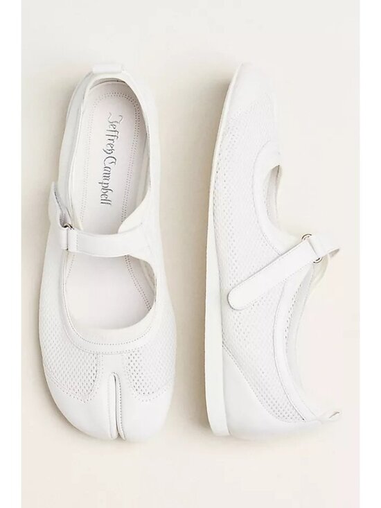 Jeffrey Campbell Shoes - NEW Anthropologie Jeffrey Campbell Thalion Split Toe Mary Jane White Womens 7